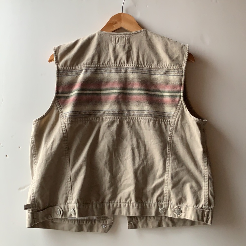 Pendleton Size Large vest. - Picture 2 of 4